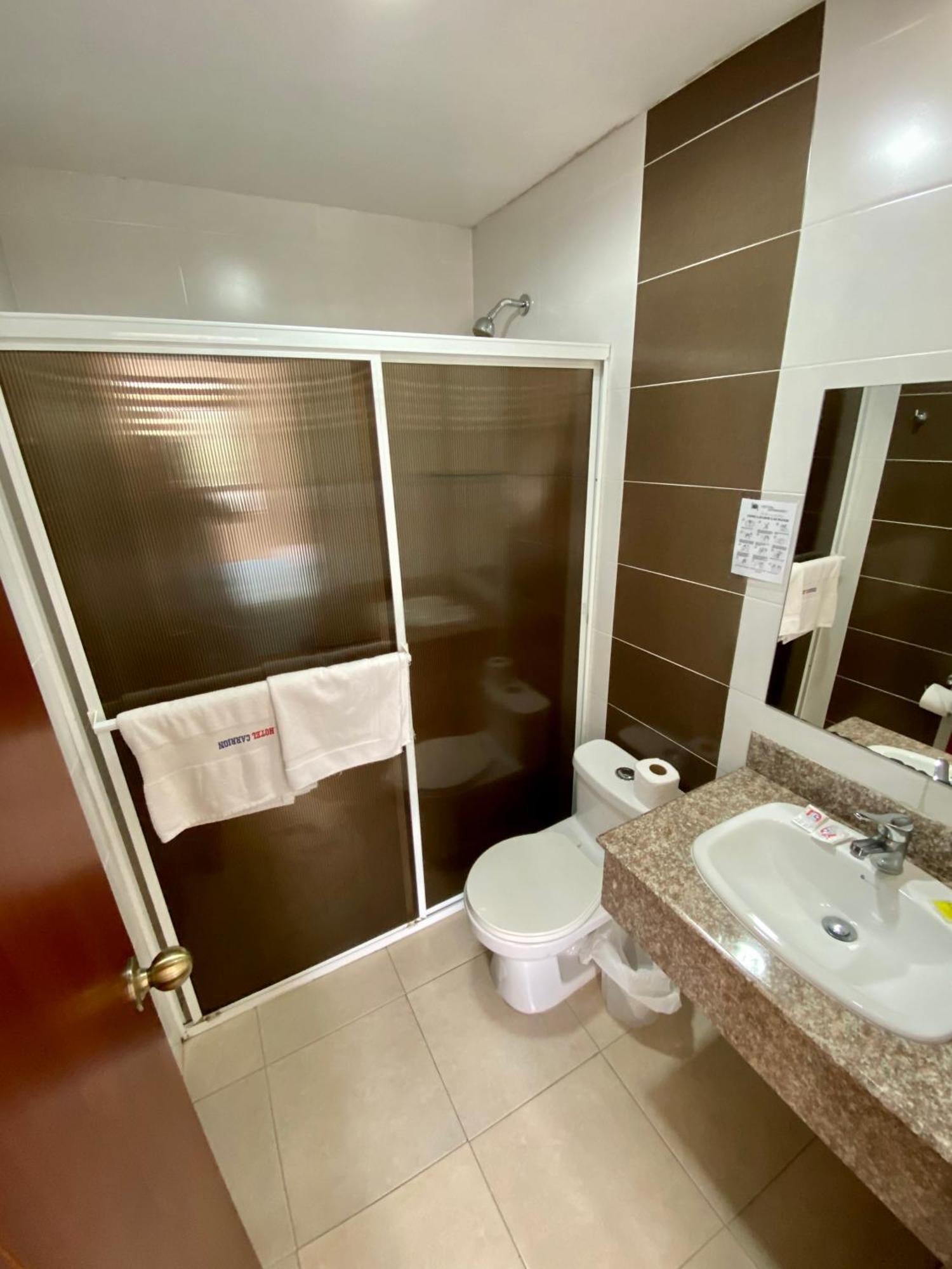 Hotel Carrion Loja Cameră foto